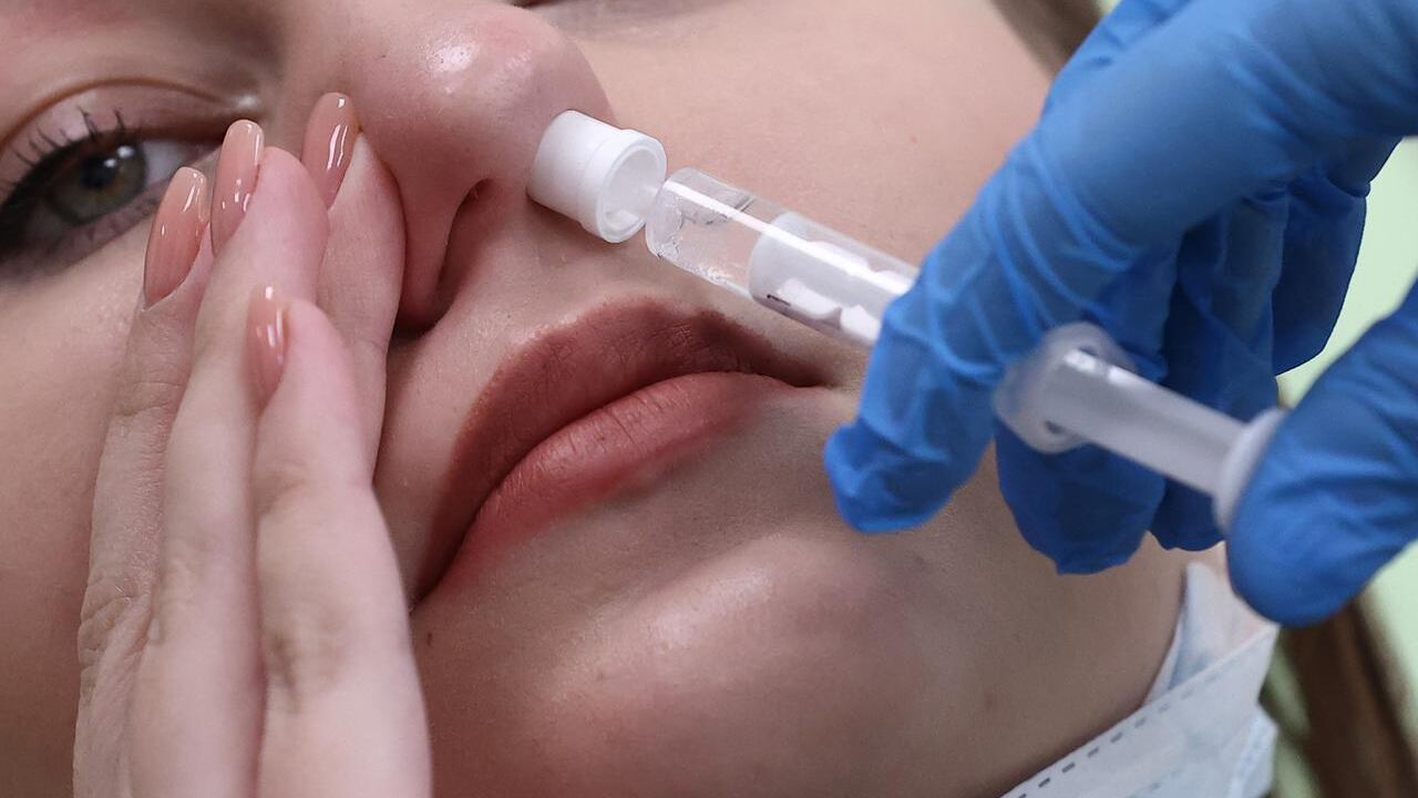 Rivoluzione per l'Alzheimer: in futuro uno spray nasale. La scoperta
