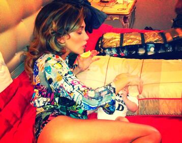 Belen, donna e mamma sexy 1