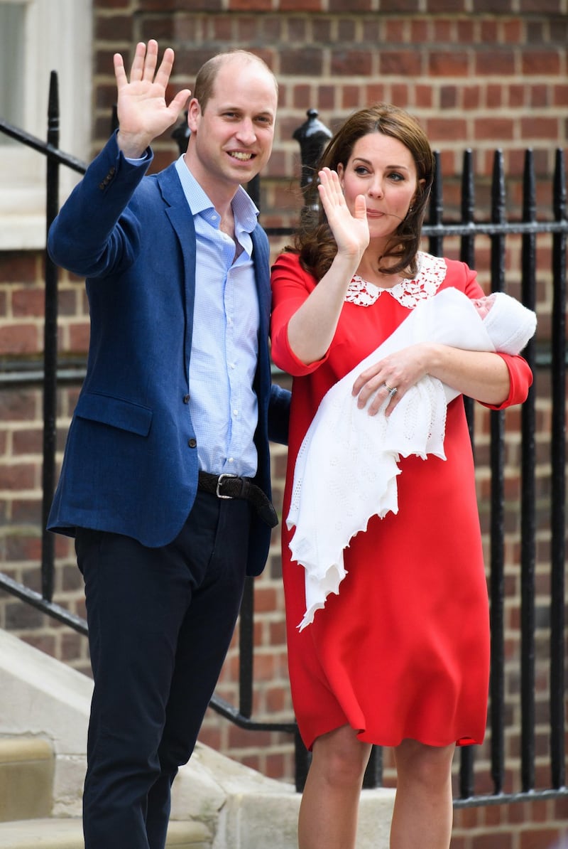 Kate Middleton e il Principe William col Royal Baby 8