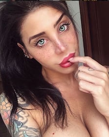 Chi è Alexis M? 3