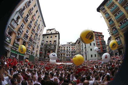 In migliaia a Pamplona per la corsa dei tori 7
