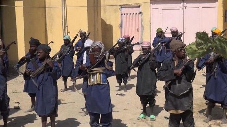 Boko Haram, così vengono addestrati i bambini soldato