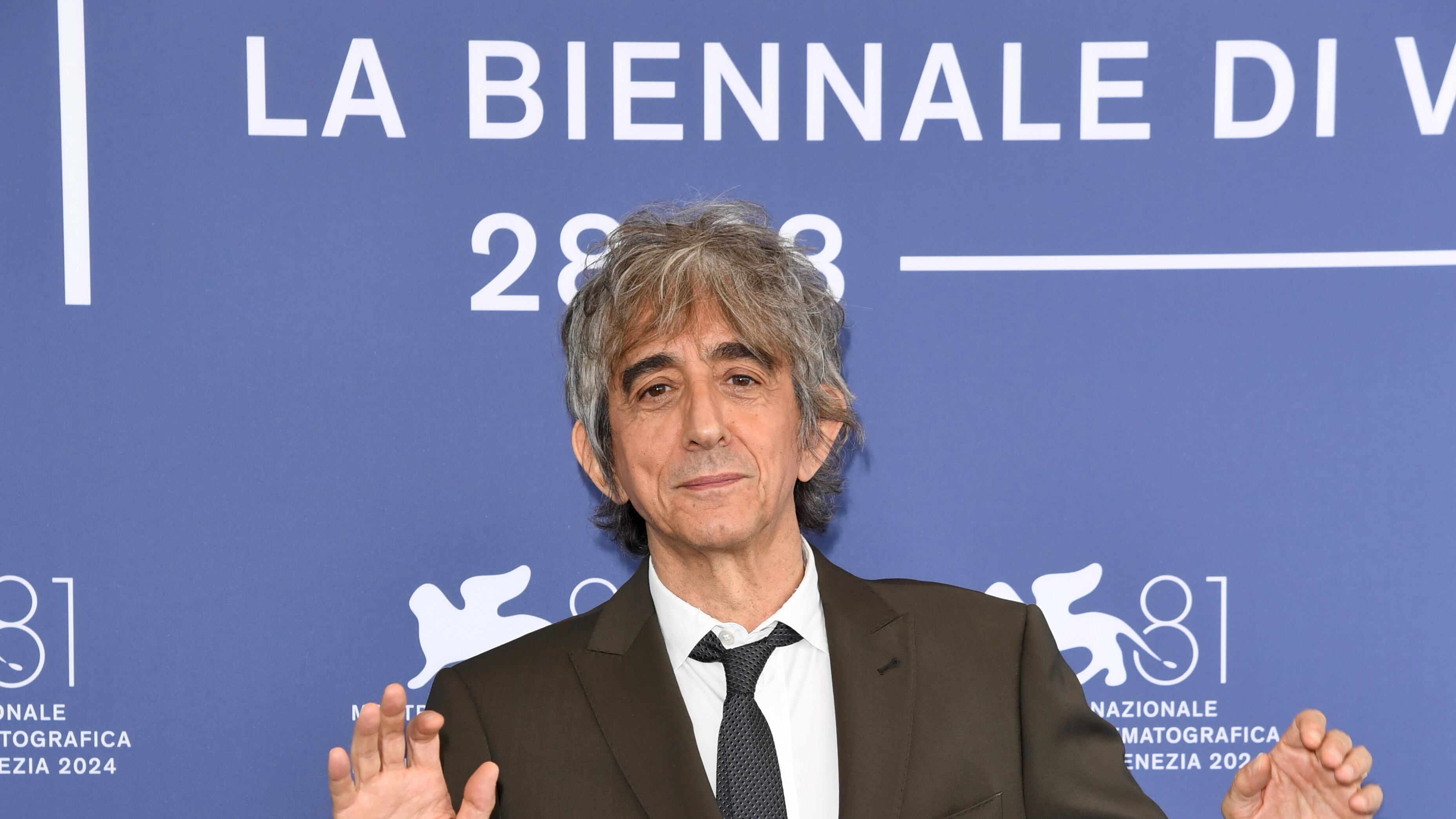 Un uomo libero, spregiudicato e multiforme. "Leopardi" come non l'abbiamo letto a scuola