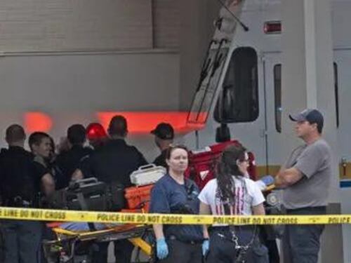 L'America torna Far West Spara e uccide 3 persone. Un passante lo ammazza