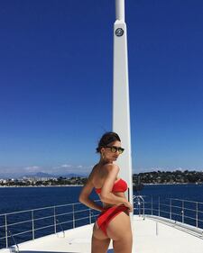 Emily Ratajkowski topless per il marito 6