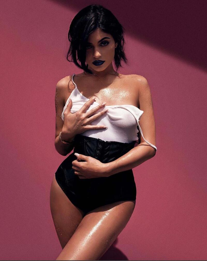 Kylie Jenner, costumi e bikini su Instagram: foto 19