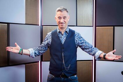 Gabriele Corsi nello studio di "Deal With it - Stai al gioco” 13