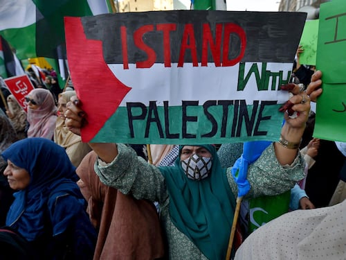 La sinistra ipocrita sull'antisemitismo