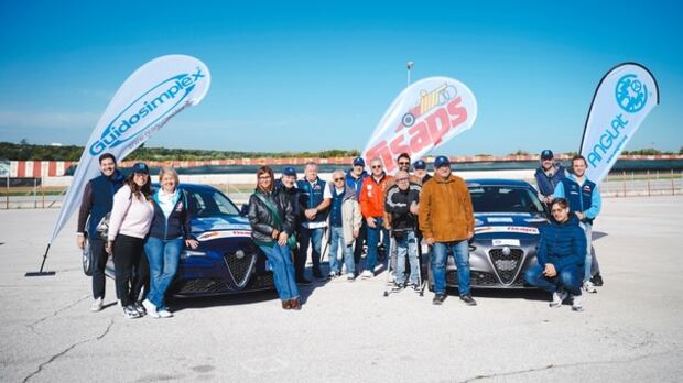 Sport e disabilità, al via i corsi di pilotaggio Anglat e Fisaps per la licenza di guida sportiva su pista