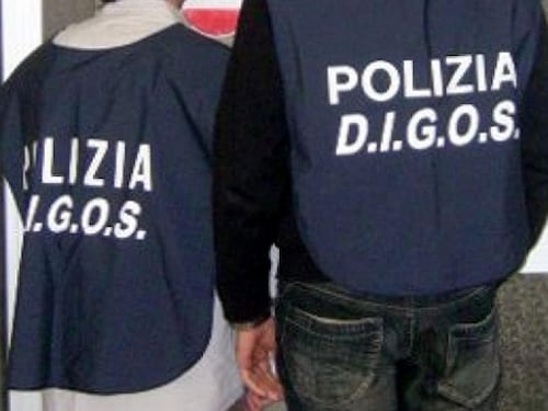 Svastiche, teschi, video dei decapitazioni: cosa c’è nell’ordinanza sul 16enne jihadista digitale