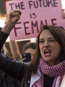 Asia Argento, le foto dell'artista 7