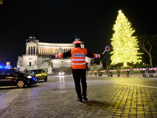 Riecco due giorni "in giallo" con bar, ristoranti e negozi aperti