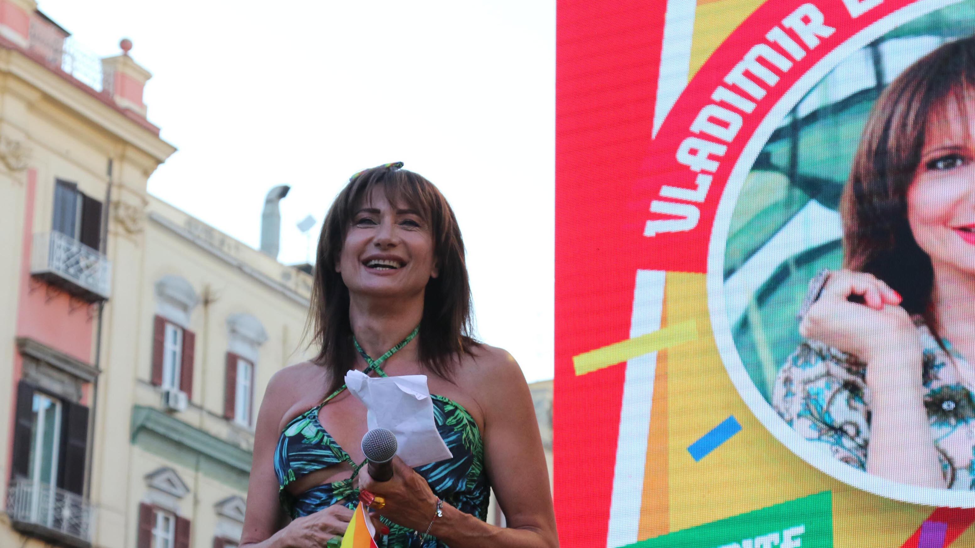 Luxuria fa la morale al Papa. "Non ha usato Lgbtq"