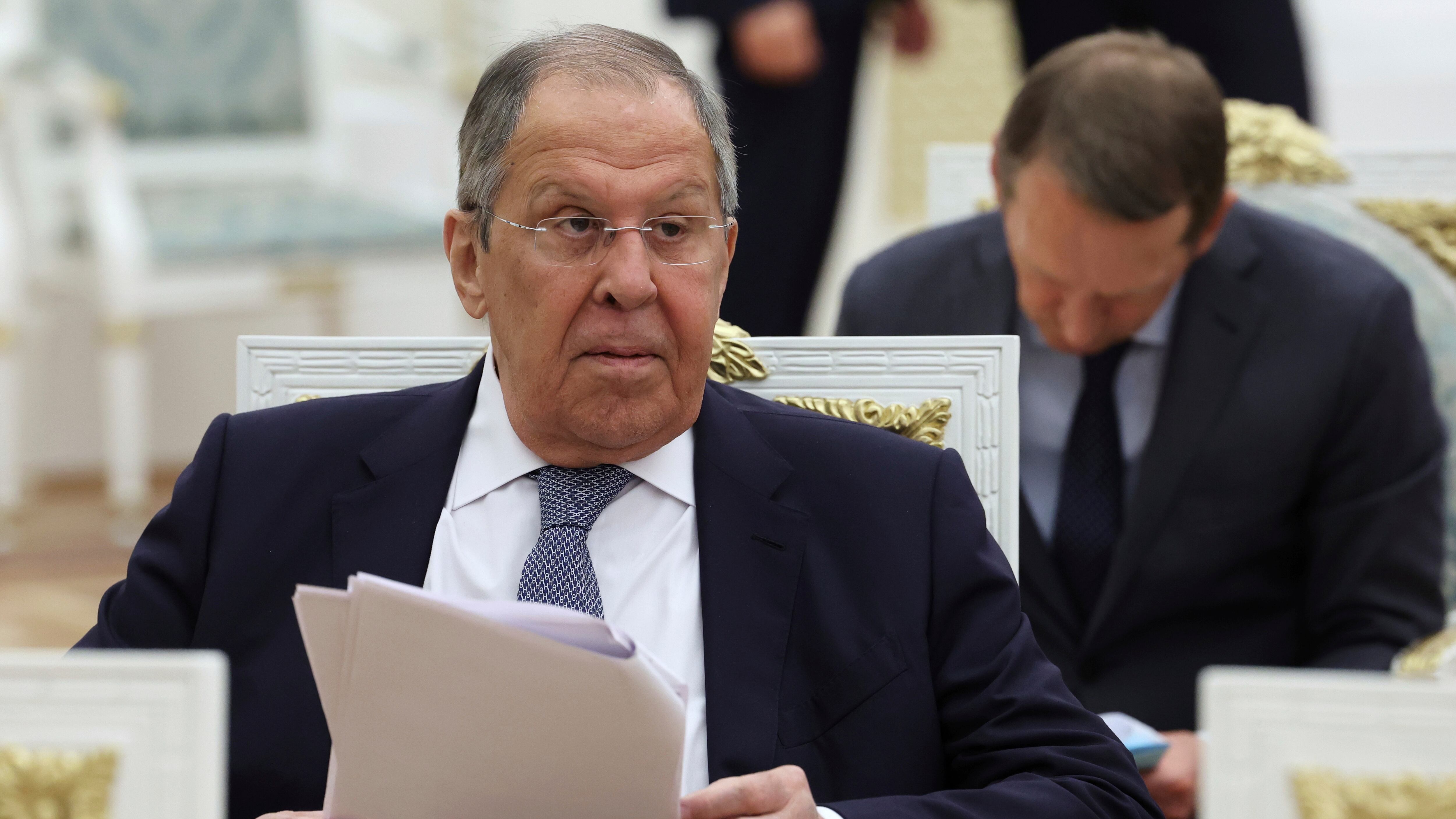 "Caduto in disgrazia". "Falso". Mistero sul capo della diplomazia russa Lavrov