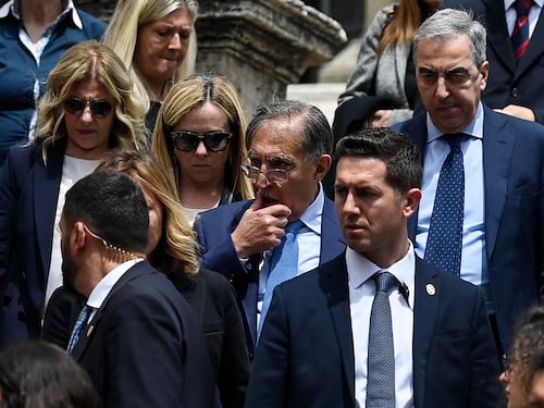 Il dolore di destra e Pd. Atto di riconciliazione ai funerali di Augello