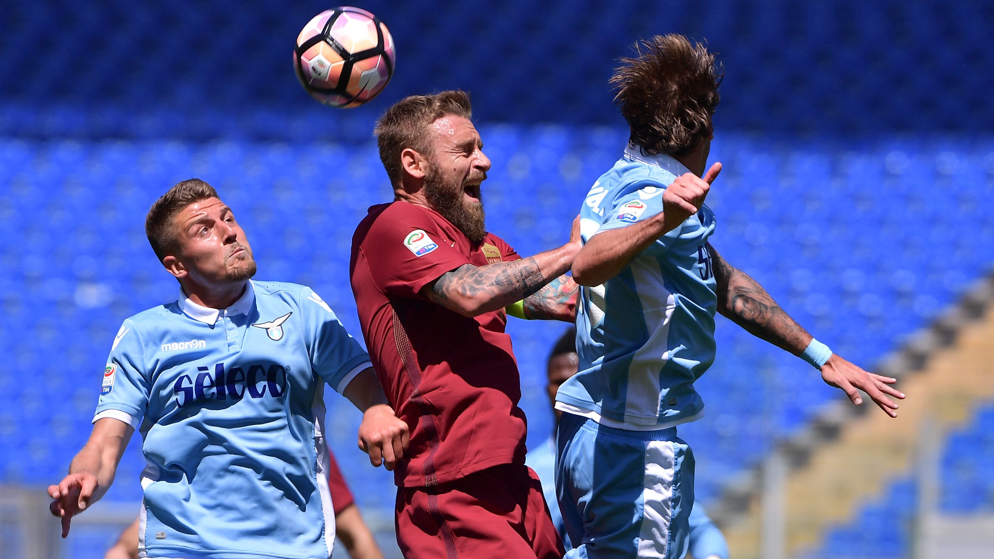 Roma-Lazio, sfida da vertigini. Mai un derby così d'alta quota
