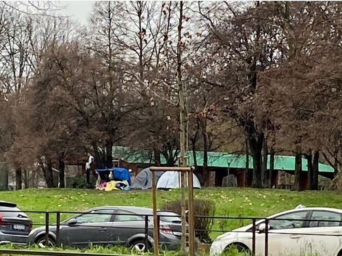 “Campeggio abusivo dei migranti”. Degrado senza fine a Milano