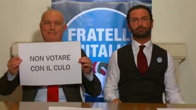 Fratelli d'Italia fa il verso alla coppia gay di Sanremo: "Vota col cuore, non col culo"
