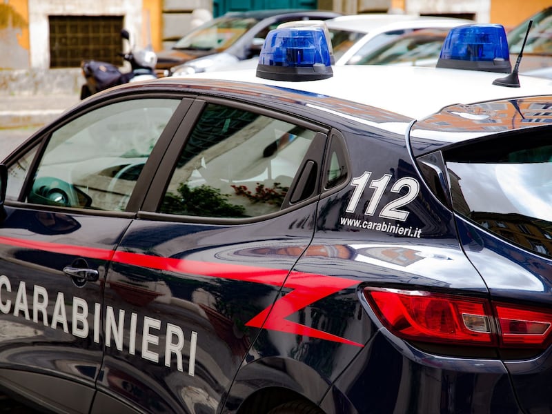 Padre, madre e figlio trovati morti in casa nel Savonese: ipotesi omicidio-suicidio
