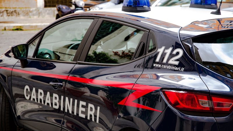 Napoli, una lite tra ragazzini finisce nel sangue: 12enne accoltellato da un coetaneo
