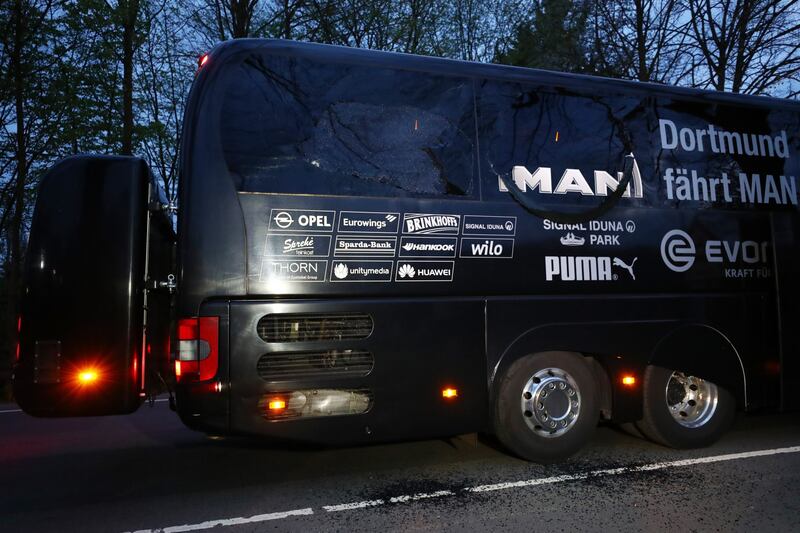 Bomba carta contro il bus del Borussia Dortmund 8