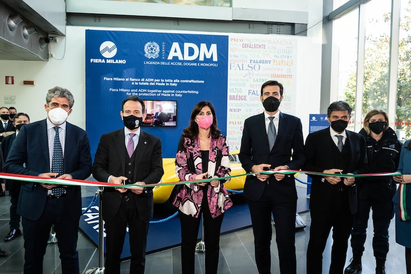 fiera milano taglio nastro accordo anticontraffazione