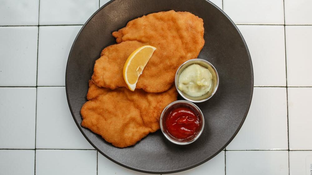 Cotoletta: dalla milanese alla Petroniana, il piatto semplice che stupisce