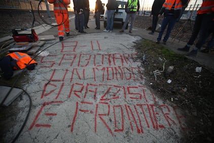 Gli antagonisti sabotano i treni 3