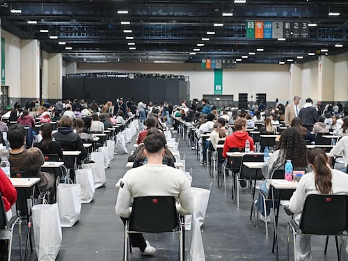 Una scuola platonica con esami di ammissione