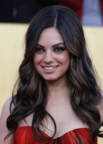 Mila Kunis, sposa sexy per Ashton Kutcher: nozze segrete 12