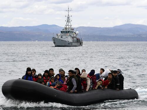 Più poteri a Frontex e Piano Mattei: sui migranti Ursula "copia" Meloni