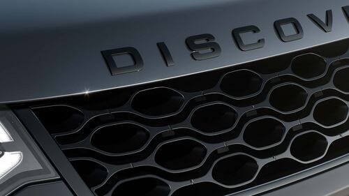 Land Rover Discovery Sport 2023, guarda tutte le foto 19