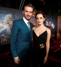Emma Watson, sexy jumpsuit sul red carpet 38