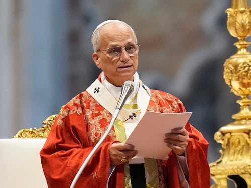 Poco elegante giudicare l'eleganza di un Papa