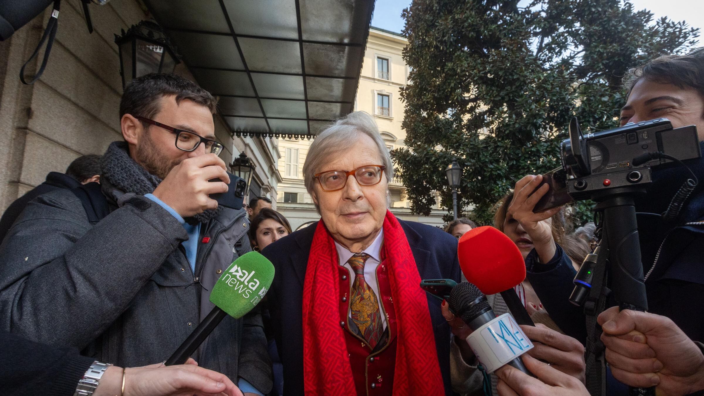"Mi sono dimesso, ringrazio Meloni". Termina ufficialmente il ruolo Sgarbi nel governo