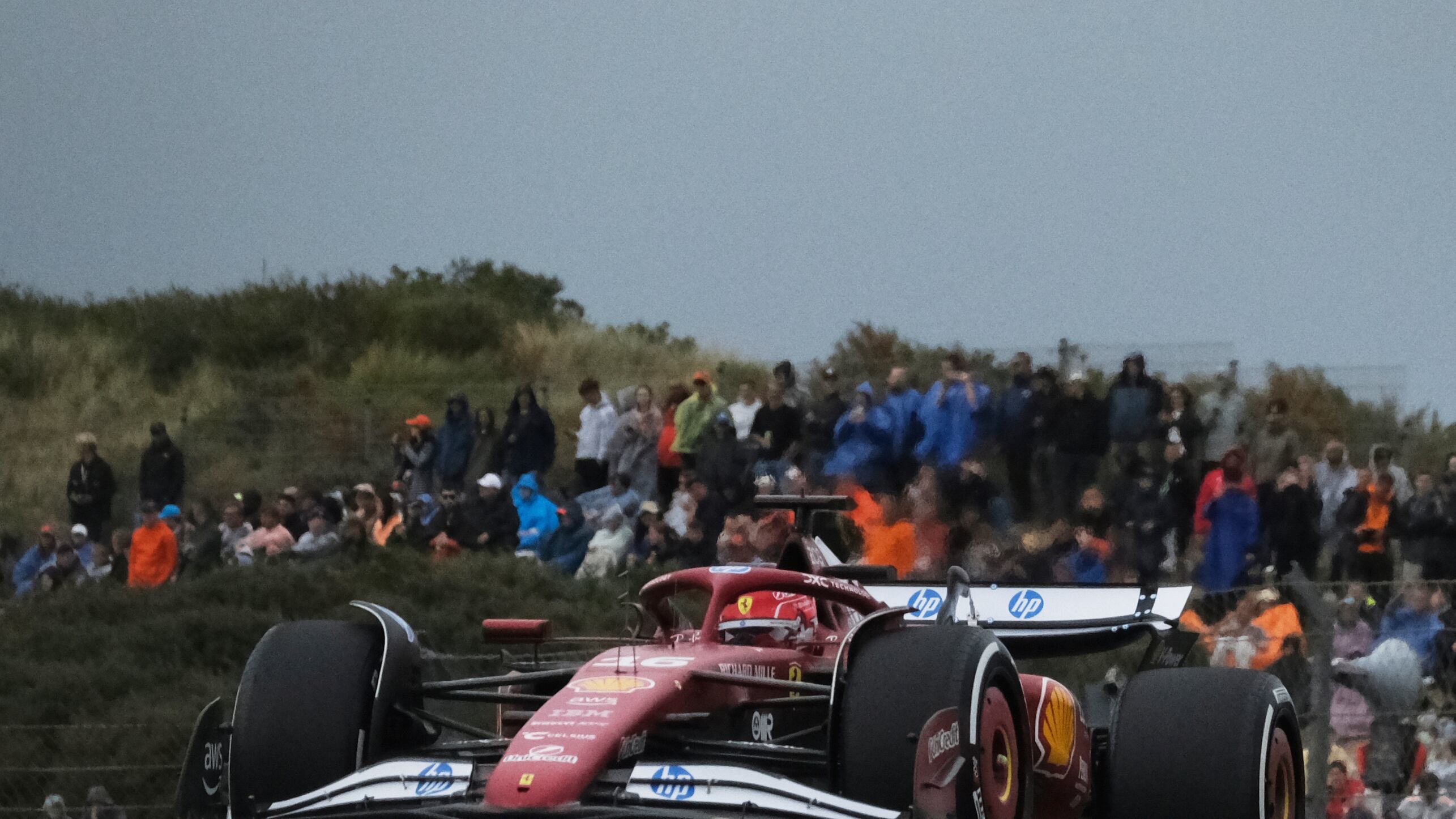 F1, nelle libere in Olanda volano le McLaren. Ferrari in grande affanno