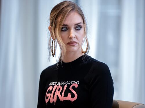 “Ecco cosa indosserò a Sanremo…”. Ferragni svela chi firmerà i suoi abiti