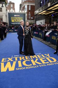 Zac Efron e Lily Collins alla premiere di "Fascino criminale"  6