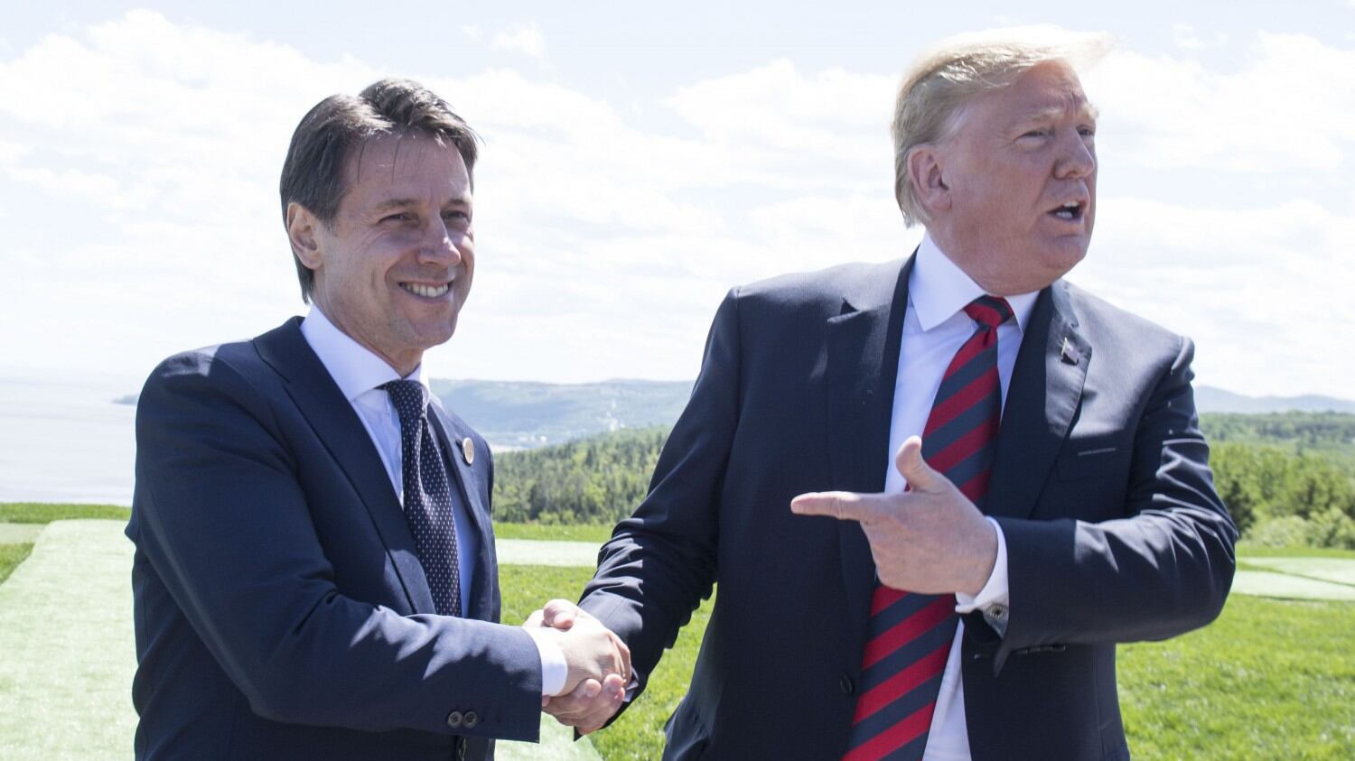 G7, Conte: "L'Italia lavora per rimuovere le sanzioni ai russi". E Trump twitta: "Farà un gran lavoro"