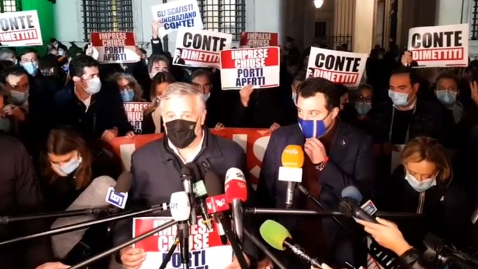 Dl Sicurezza, ira centrodestra: 'Conte adesso deve dimettersi'