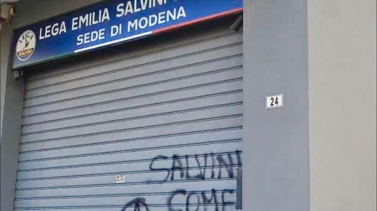 "Salvini come Moro". La minaccia choc degli anarchici al vicepremier