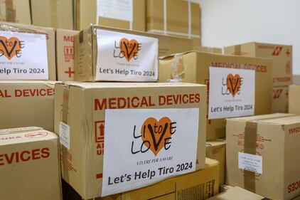 Libano: caschi blu italiani consegnano materiale sanitario 8