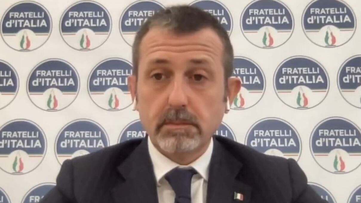 "Sinistra razzista e intollerante con la destra". La lezione di Delmastro