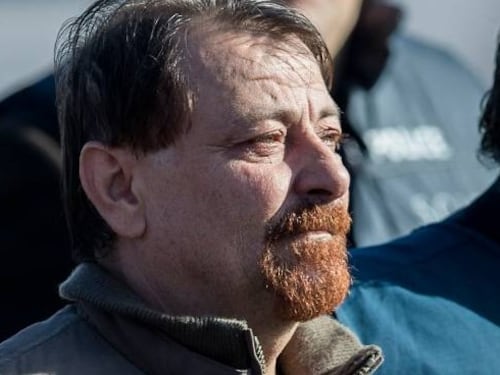 Battisti si sente "umiliato". Salvini lo zittisce così: "Abbi dignità o taci"