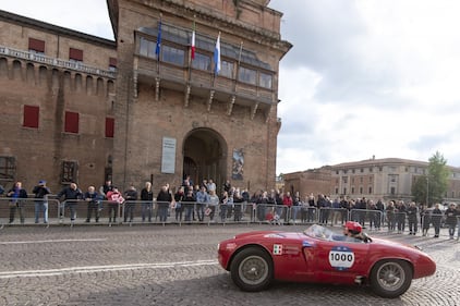 La mille miglia passa da Ferrara 2