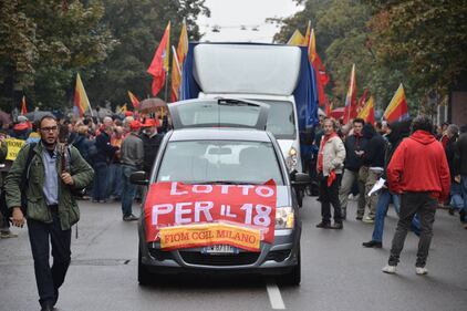 Fiom in piazza a Milano 2