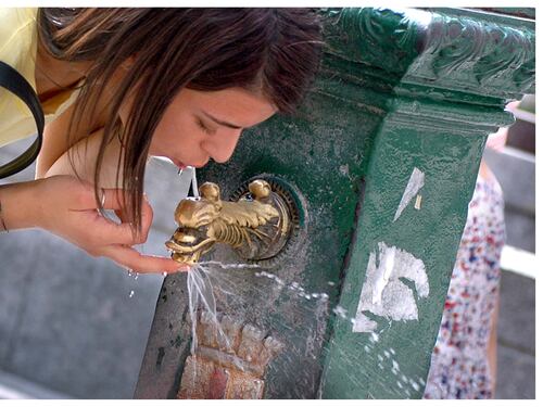 L'allarme degli esperti Ispra: avvelenta l'acqua che beviamo