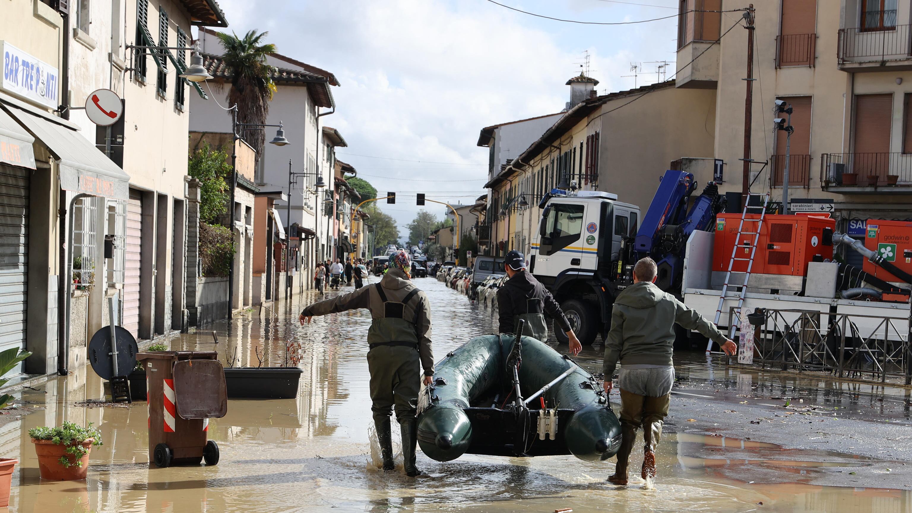 "È l'hotspot climatico più forte del pianeta". La rivelazione di Giuliacci sui disastri nel Mediterraneo