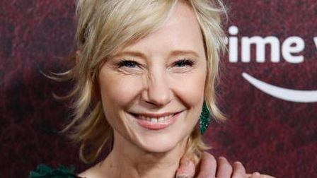 Anna Heche si schianta con l'auto: l'attrice è grave