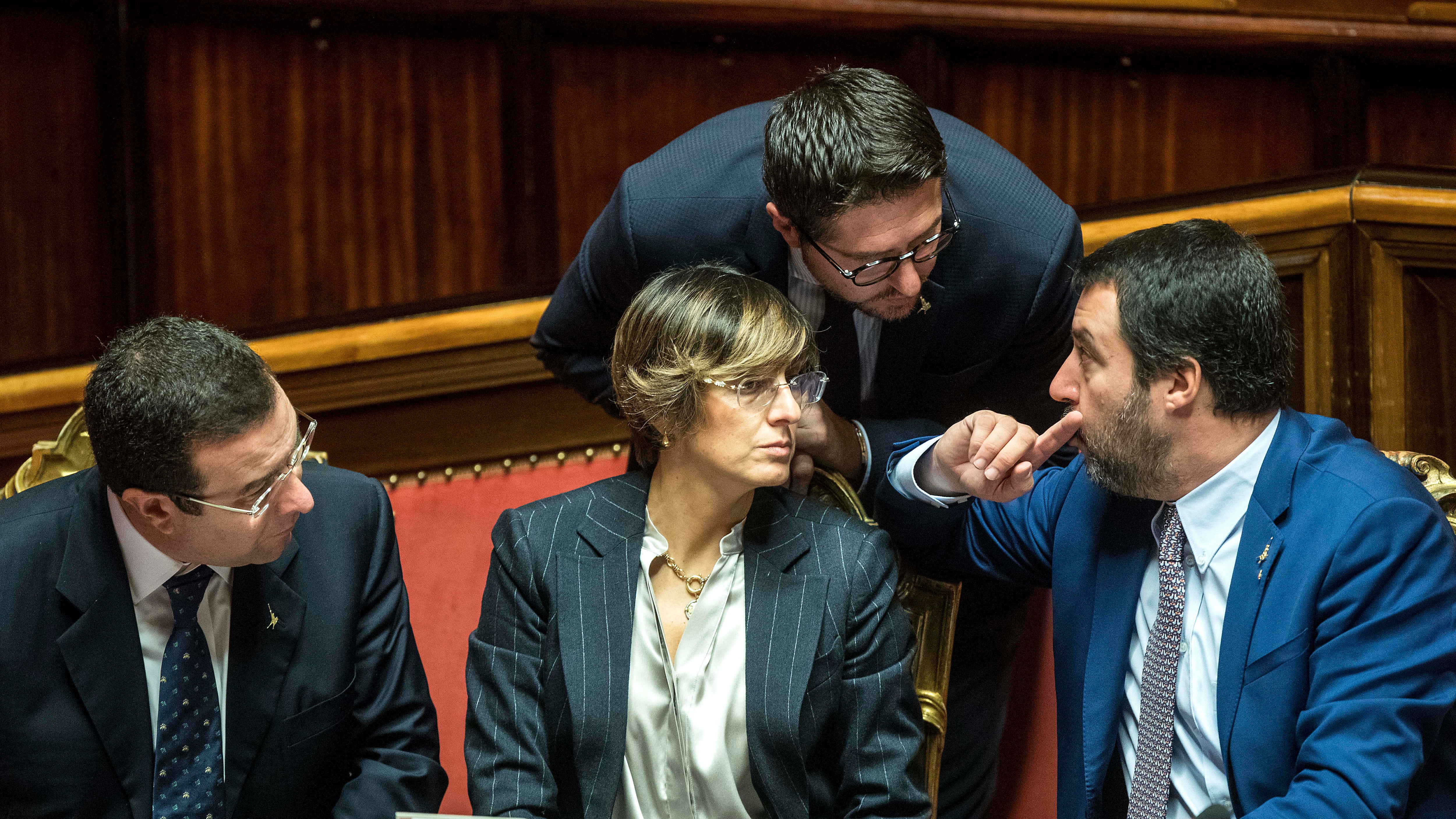 Adesso i tecnici mettono nel mirino il dl Sicurezza. Viminale: "Copertura ci sono"